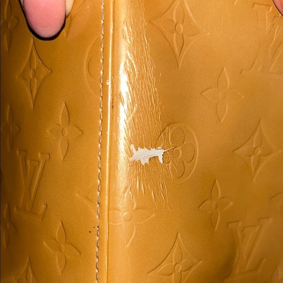 LOUIS VUITTON Gold Tote with Iconic Embossed Design - Picture 11 of 14